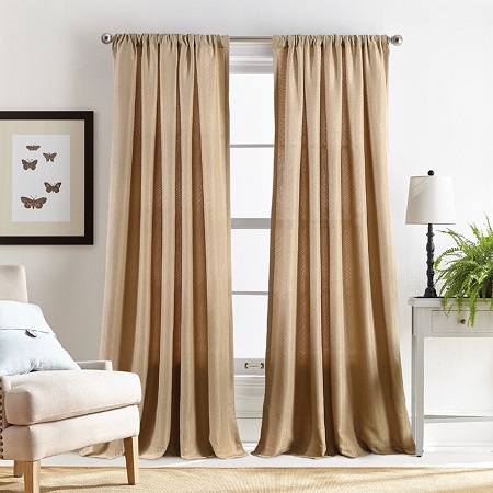 Finishing style curtains of Emirati Curtains